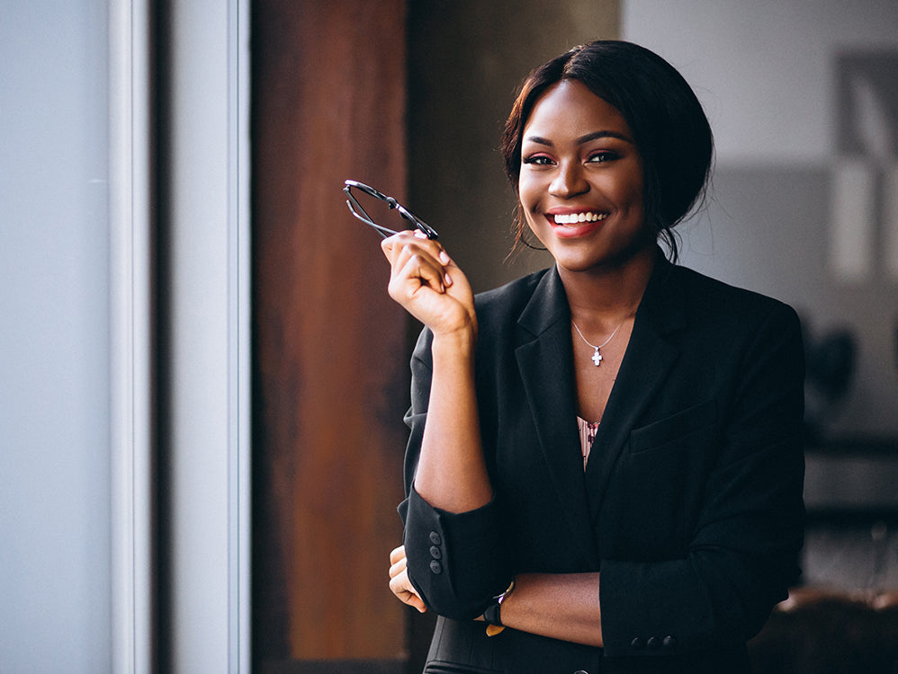 Human Hair vs. Synthetic Wigs: Pros and Cons of Each