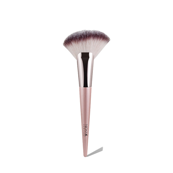 NICKA K Highlight & Contour Brush #TBPK27