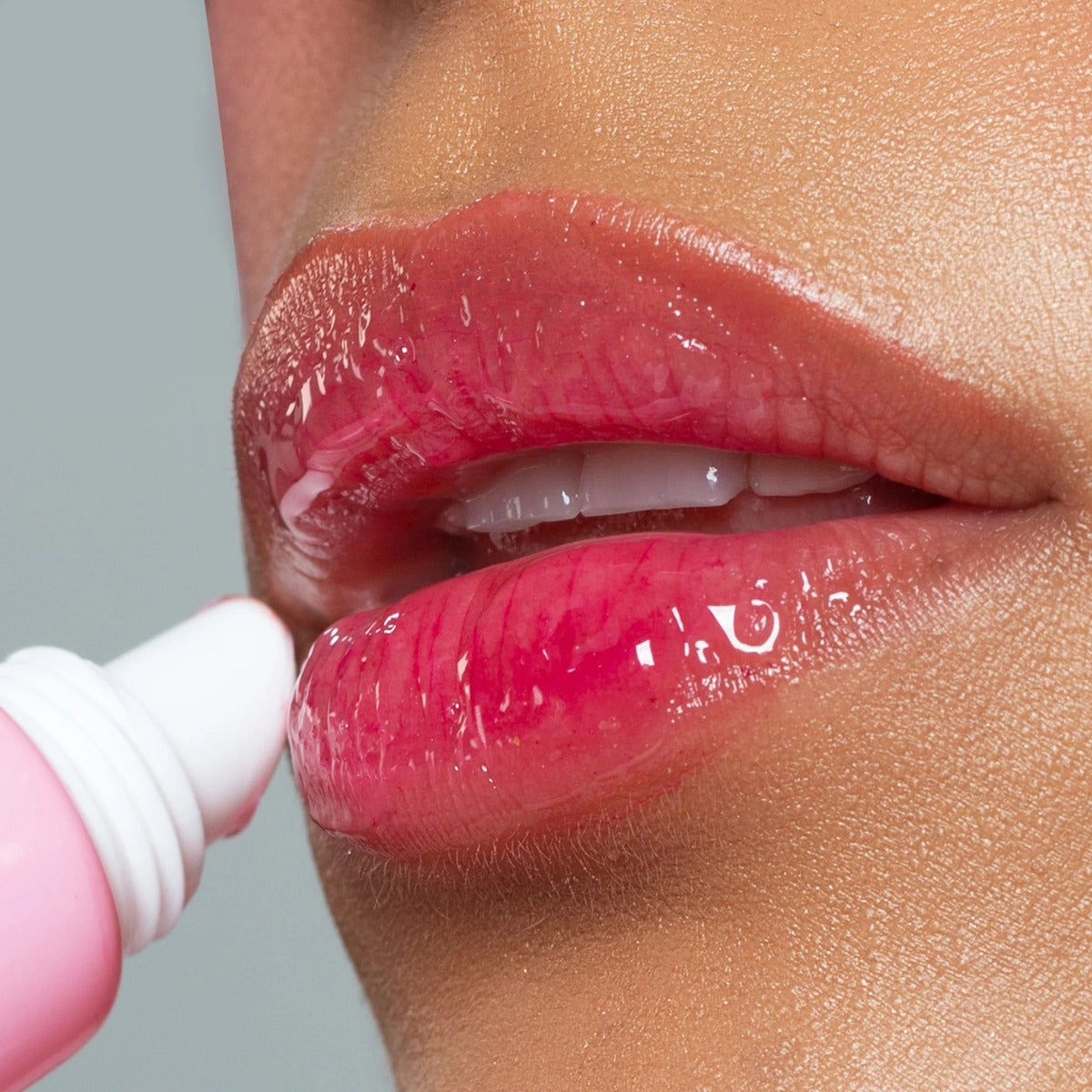 Plumping Lip Gel [Cinnamon Oil]