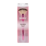 Ruby Kisses Fan Brush #RMUB04