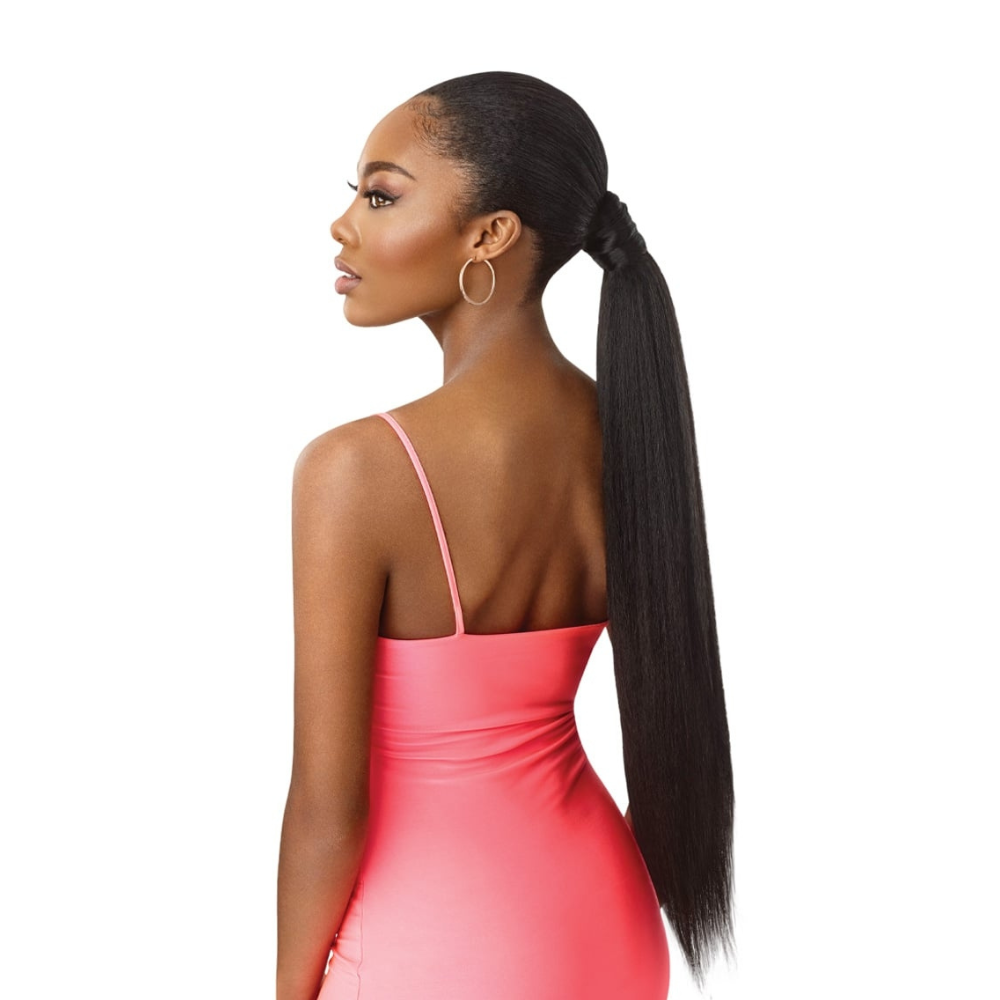 OUTRE kinky straight ponytail extension on model with sleek high ponytail long black hair perfect for sleek styles
