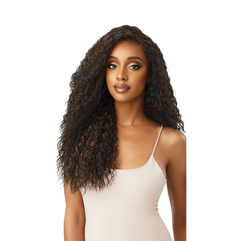 OUTRE Perfect Hairline Synthetic HD Swiss Lace Wig YVETTE