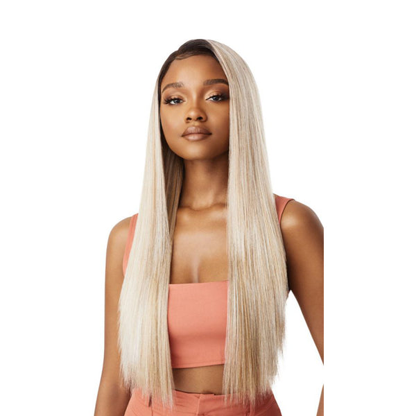 OUTRE Lace Front Wig Color Bomb KOURTNEY