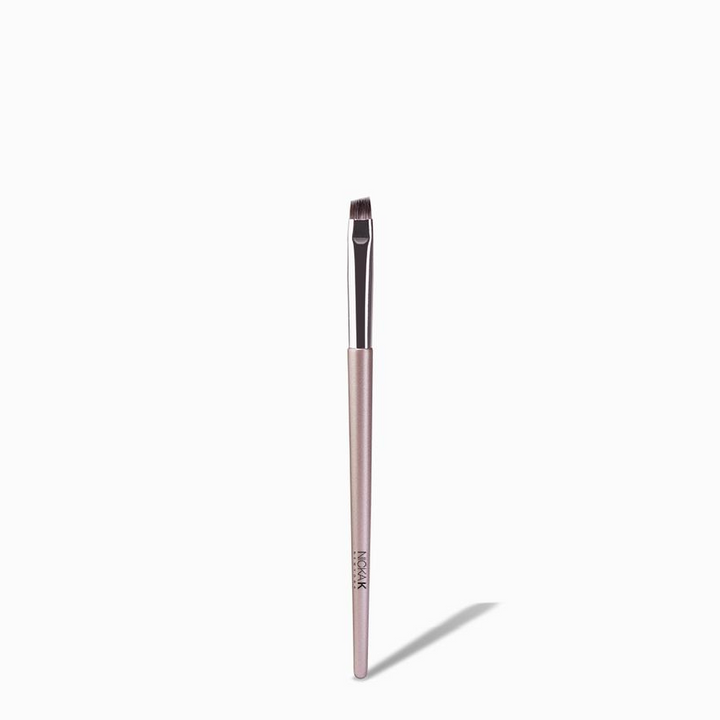 NICKA K Eyebrow Brush #TBPK19